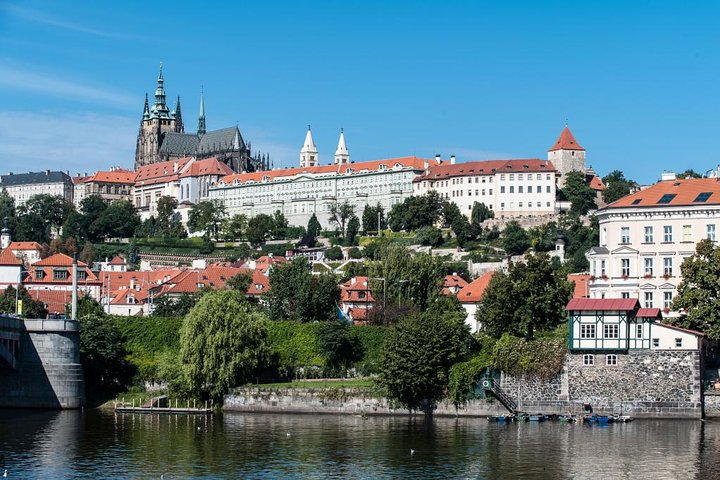 Lobkowicz Palace from Outside